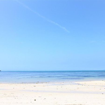Beach Side Resort Grand Blue Okinawa ناغُ المظهر الخارجي الصورة