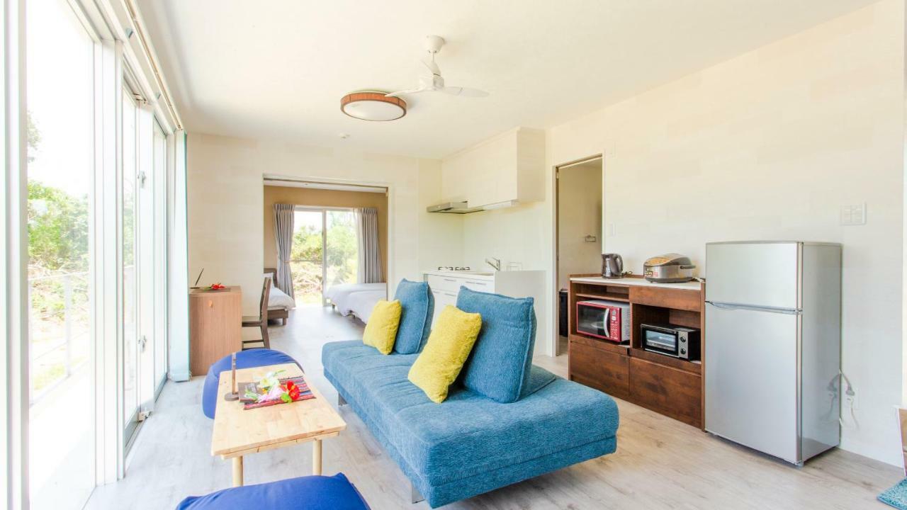 Beach Side Resort Grand Blue Okinawa ناغُ المظهر الخارجي الصورة
