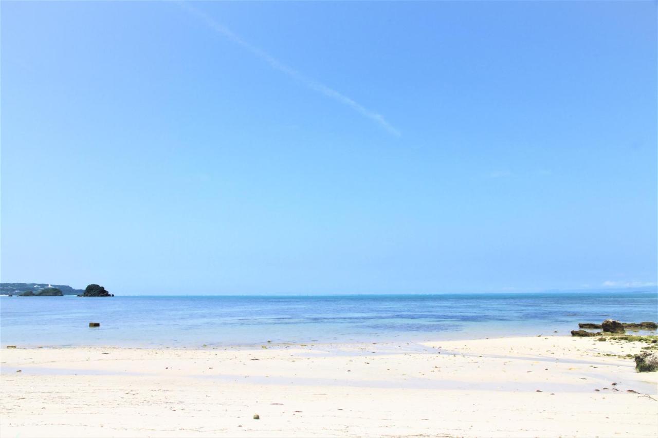 Beach Side Resort Grand Blue Okinawa ناغُ المظهر الخارجي الصورة